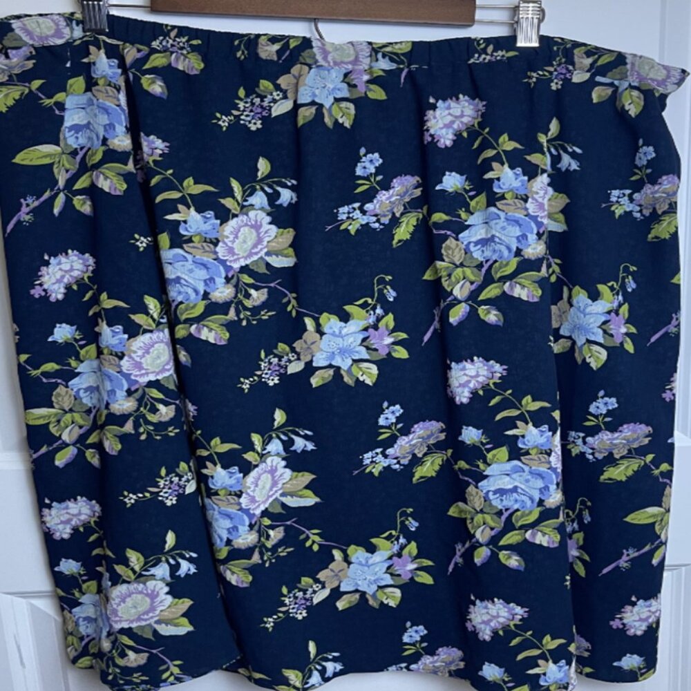 White Stag Navy Floral Maxi Skirt | Size 16/18